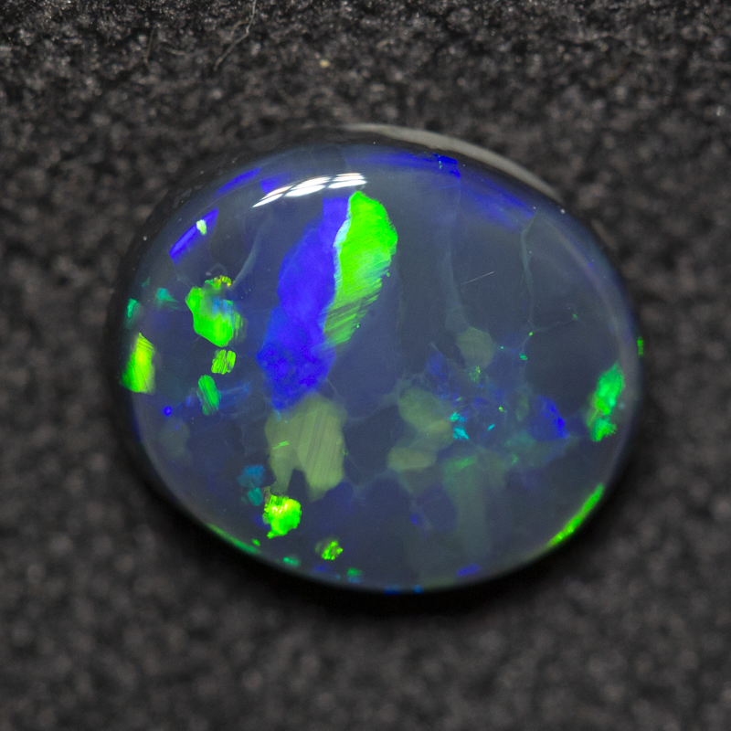 1.09 ct black opal 8.2x7x2.9mm