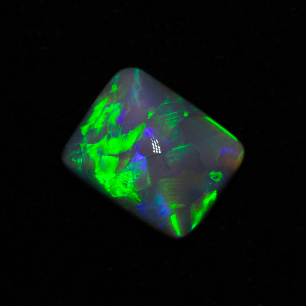 1.16 ct black opal 7.9x6.4x3.4mm
