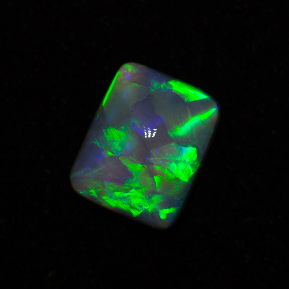 1.16 ct black opal 7.9x6.4x3.4mm