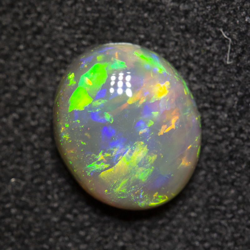 1.27 ct crystal opal 8.1x6.8x3.8mm