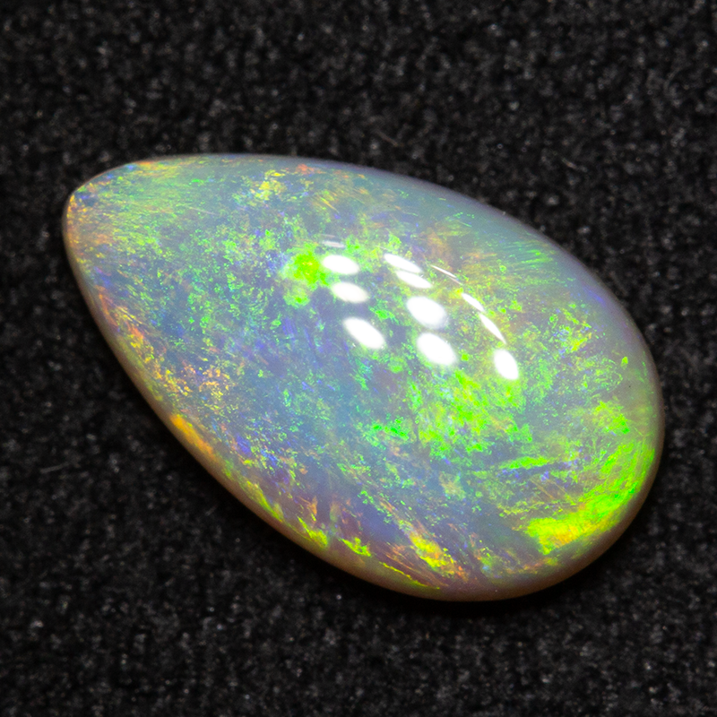 1.27 ct crystal opal 10.6x6.5x3.1mm