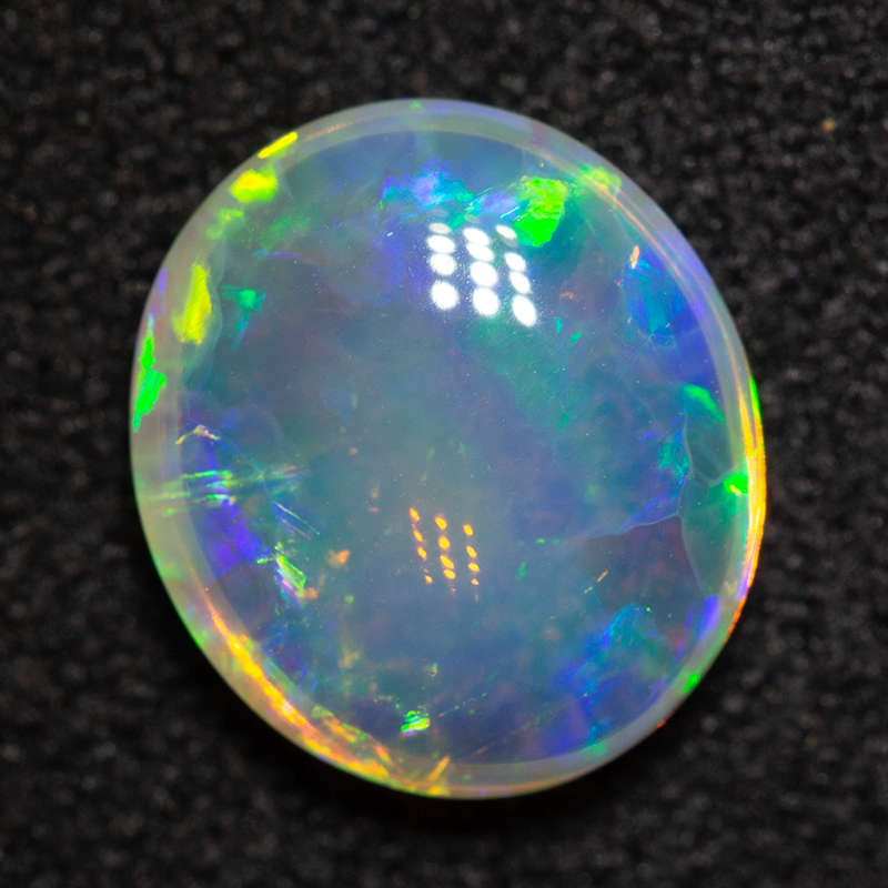 1.34 ct crystal opal 8.9x7.9x3.3mm