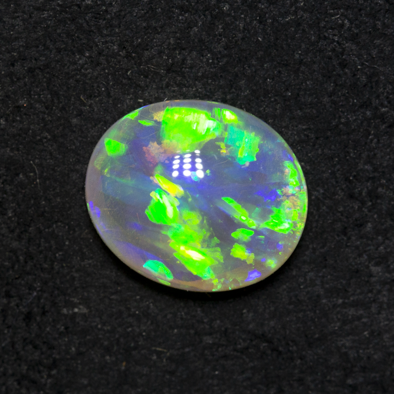 1.38 ct crystal opal 9.2x7.8x3.2mm