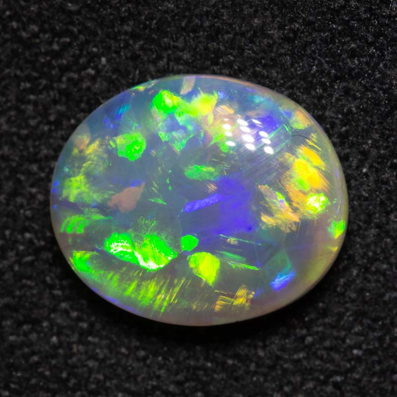 1.43 ct crystal opal 9x7.6x3.5mm