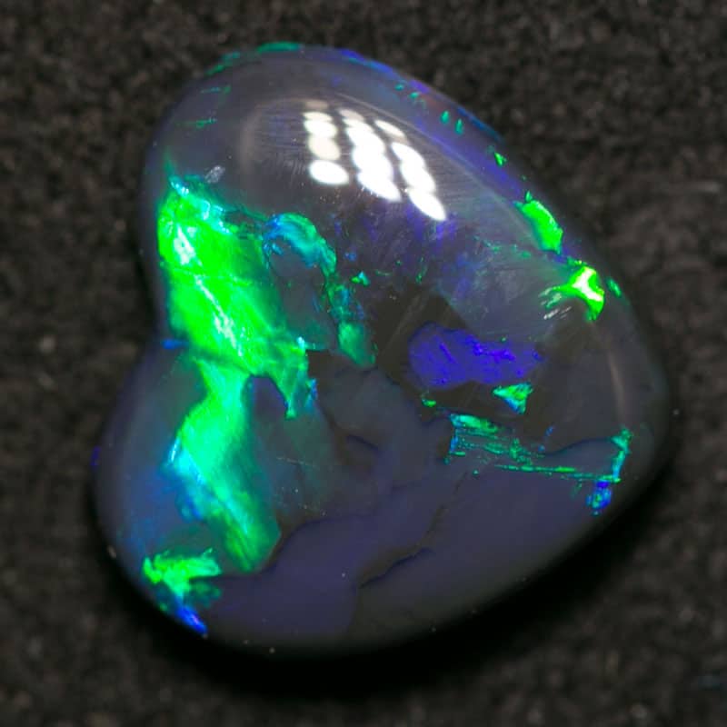 1.47 ct black opal heart 9x8x3mm