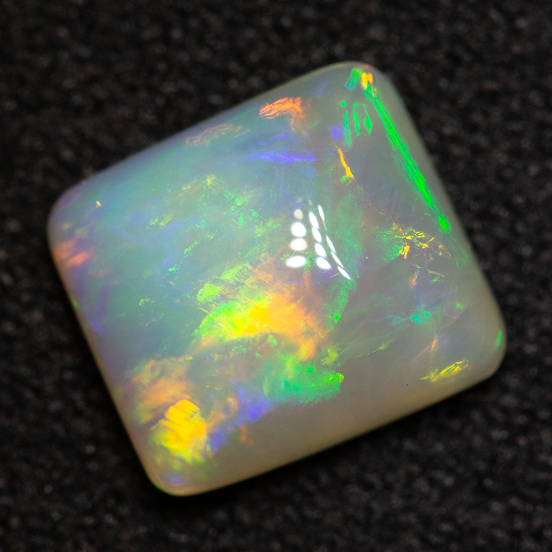 1.50 ct crystal opal 7.7x6.9x3.9mm
