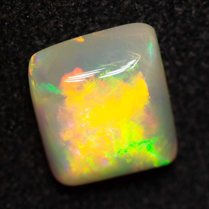 1.50 ct crystal opal 7.7x6.9x3.9mm