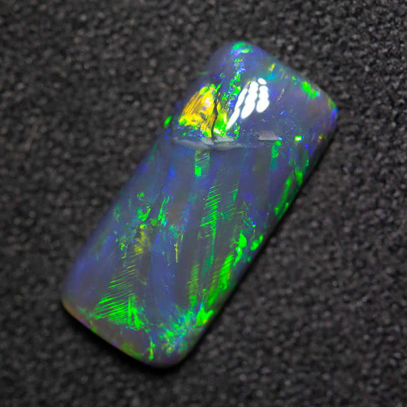 1.67 black opal 13.2x6x2.8mm
