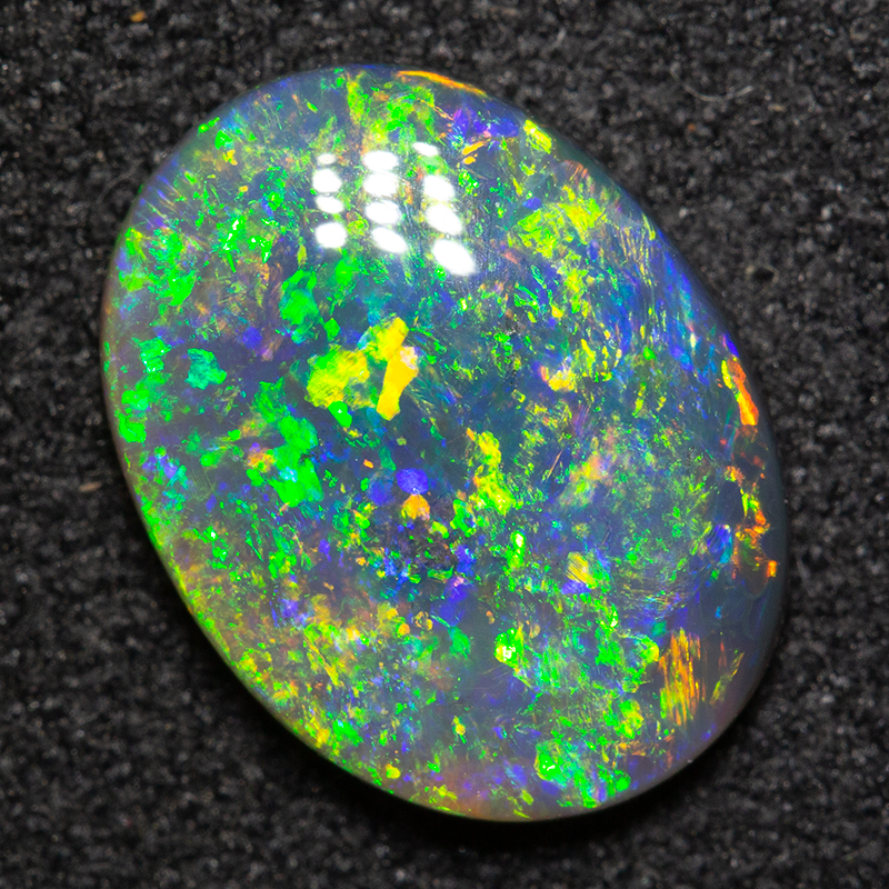 1.71 ct black opal 11.3x8.6x2.6mm