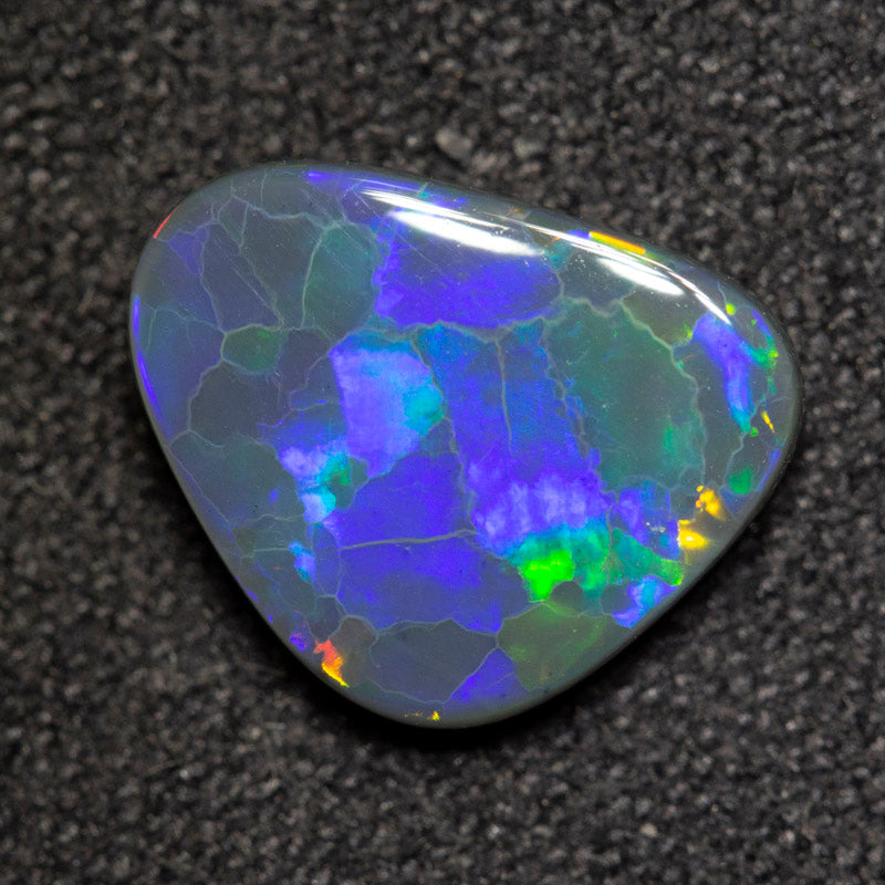 1.72 ct black opal 10.9x8.5x2.8mm