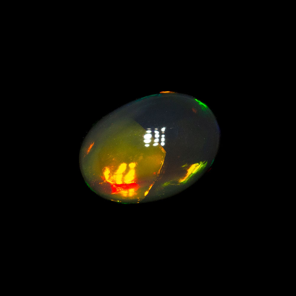 1.72 ct double-sided black opal 8x5.7x5.7mm