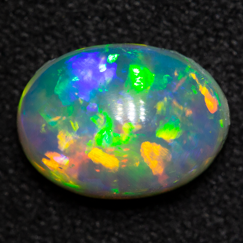 1.74 ct crystal opal 9.1x6.6x4.6mm