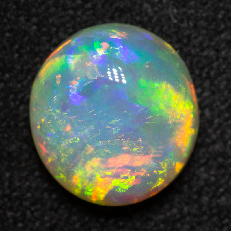 1.85 ct crystal opal 8.5x8x4.5mm