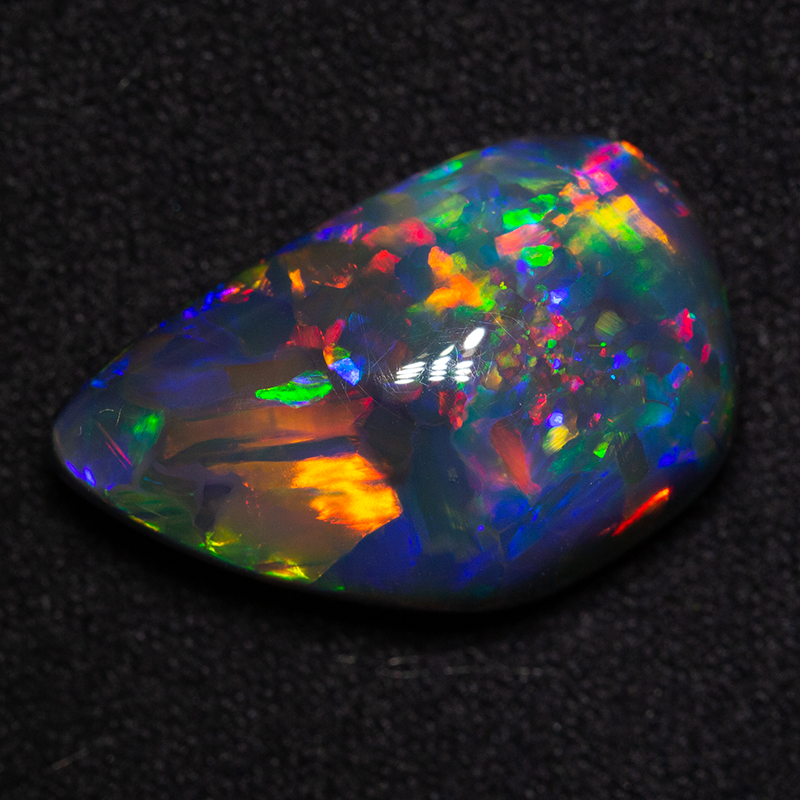 10.65 ct top gem black opal 19.2x12.3x7.9mm