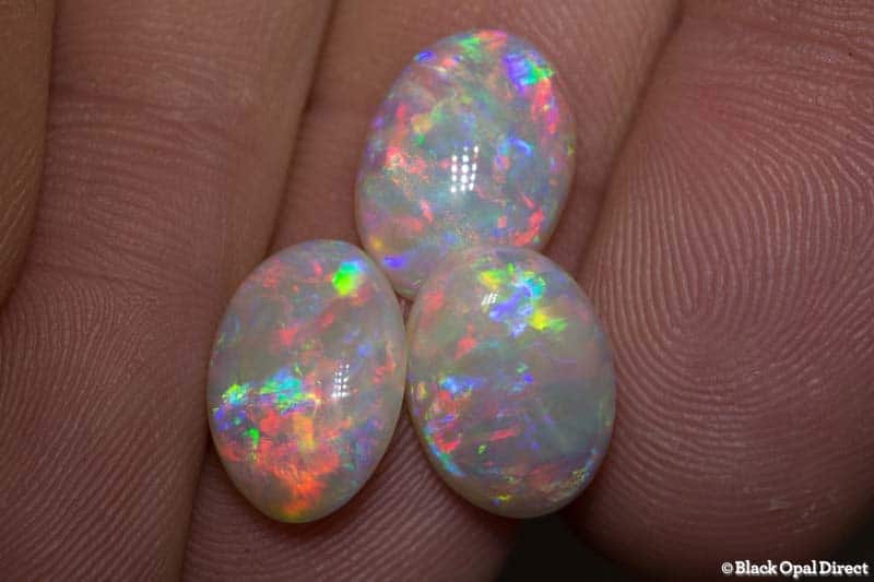 10.00 ct white opal set