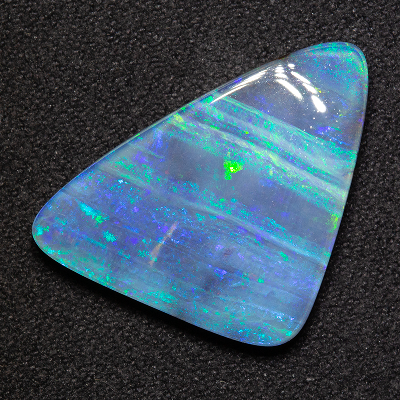 12.44 ct boulder opal 23.9x16.3x4.7mm