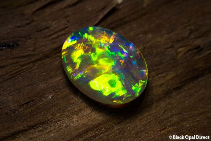 12.18 ct gem crystal opal 19.5x15x6.5mm
