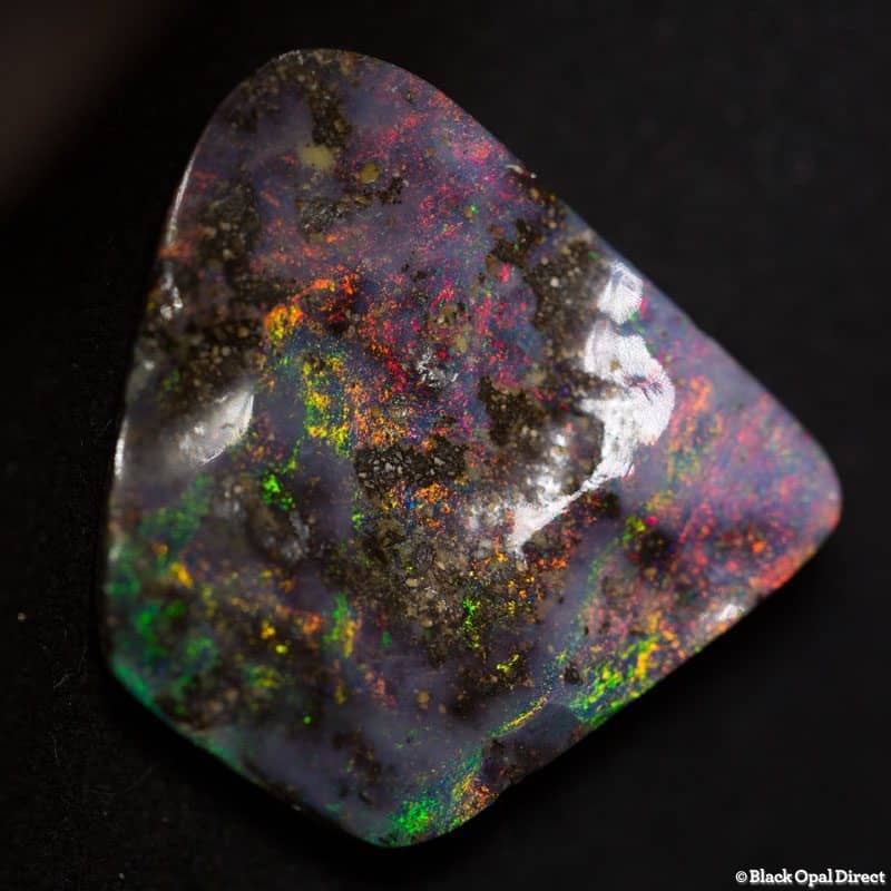 13.68 ct boulder opal 21x18x3.5m