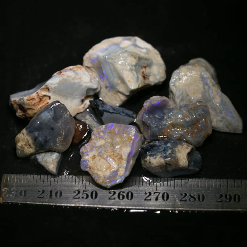 131ct-rough-opal-parcel