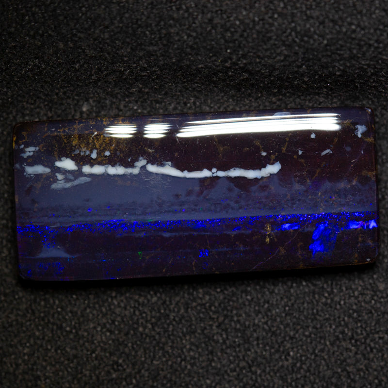 18.92 ct boulder opal 26x11.8x4.9mm
