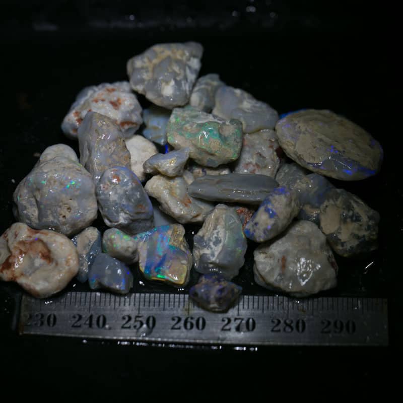 193ct-piece-rough-opal-parcel