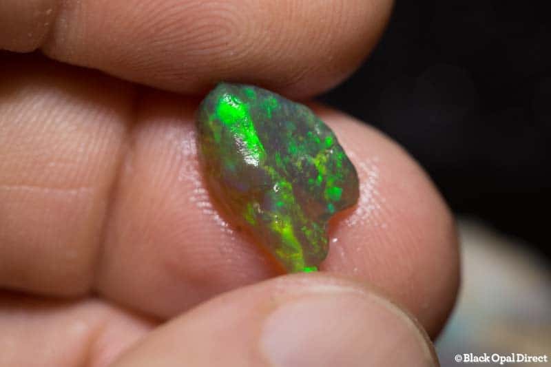 194 ct rough opal parcel for intermediate opal cutters