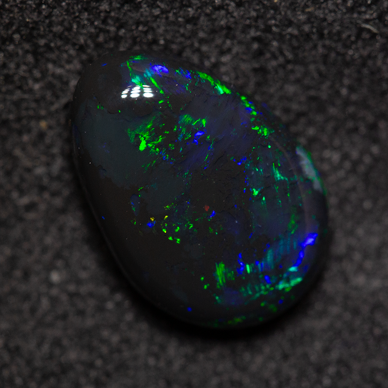 2.00 ct black opal 11x7.6x3.8mm