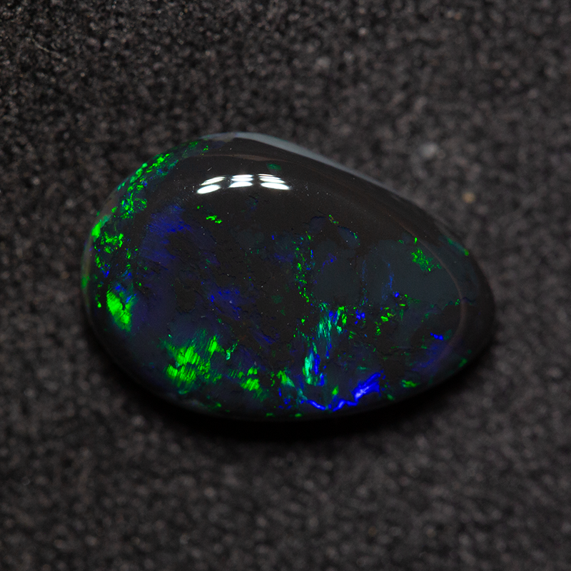 2.00 ct black opal 11x7.6x3.8mm