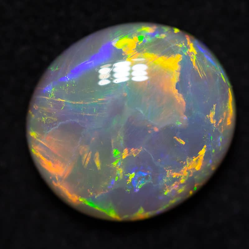 2.02 ct crystal opal 9.5x8.5x3.5mm