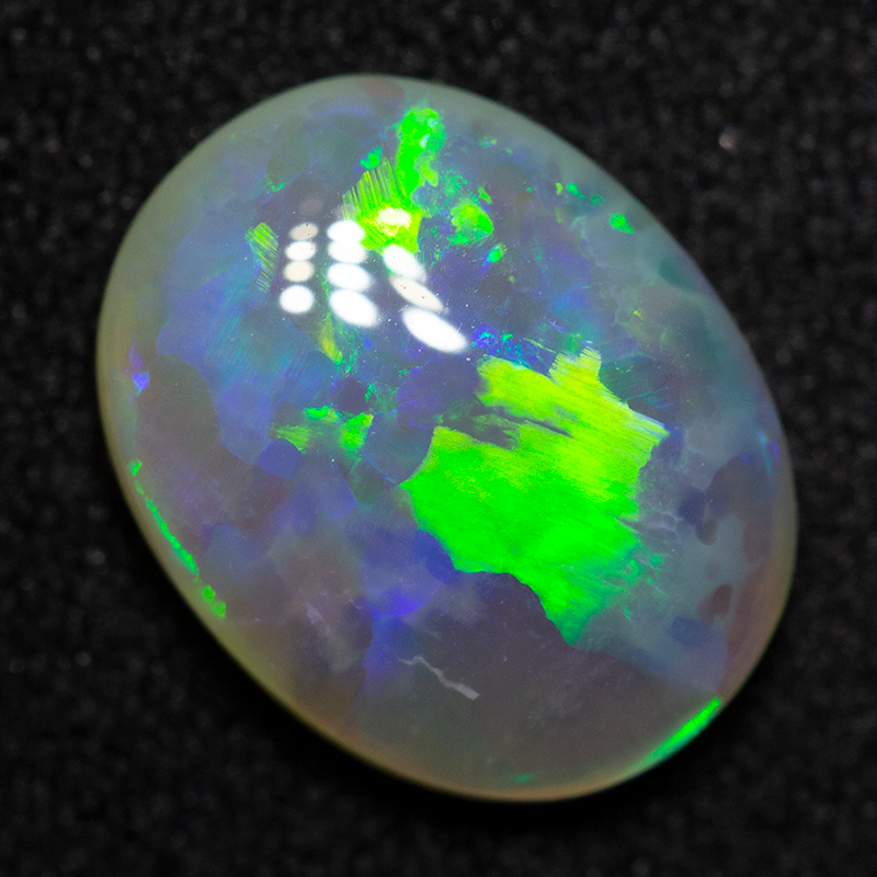 2.13 ct crystal opal 11x9x3.8mm