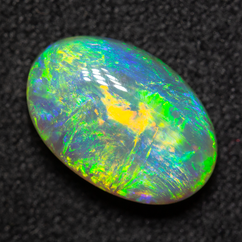 2.18 ct crystal opal 10.9x7.1x4.4mm