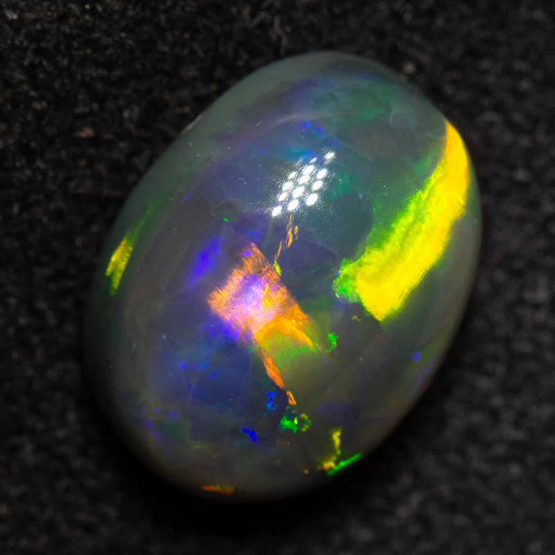 2.20 ct black opal 9.2x6.8x5.2mm