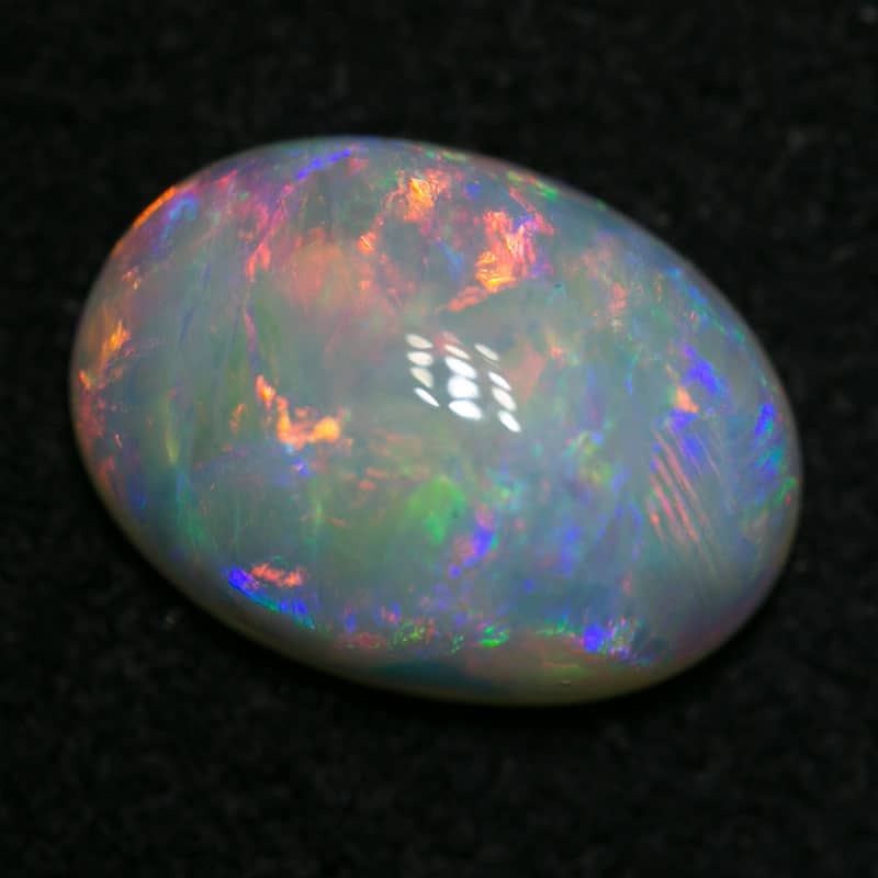 2.34ct white opal1