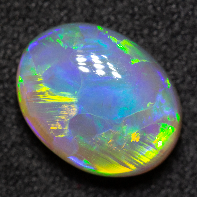 2.45 ct crystal opal 10.3x7.9x4.7mm