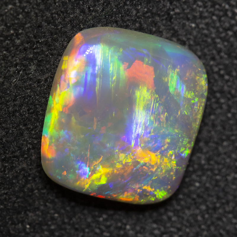 2.46 ct crystal opal 10.2x9.7x3.6mm