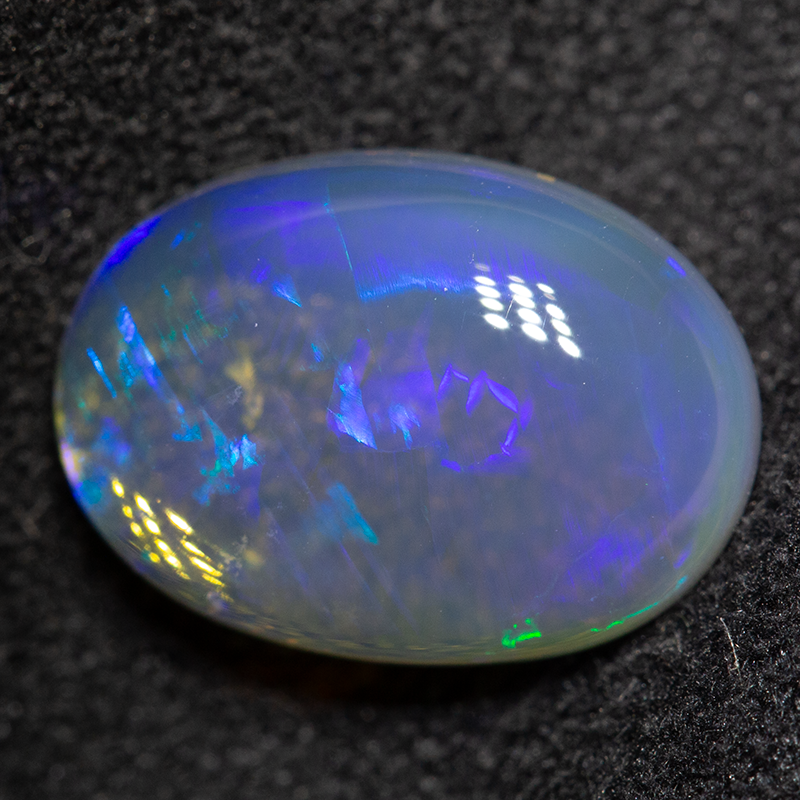 2.49 ct crystal opal 11.9x8.6x3.6mm