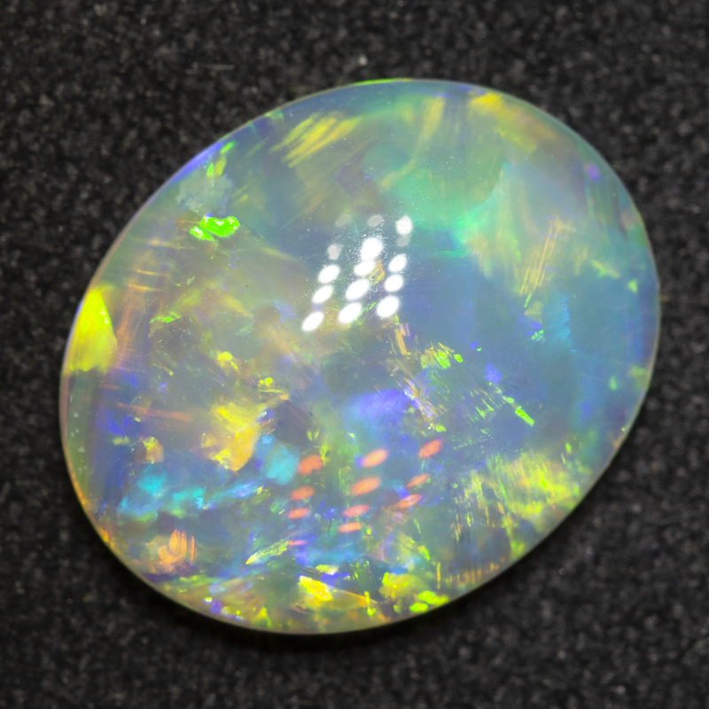 2.59 ct crystal opal 12.2x9.9x3.5mm