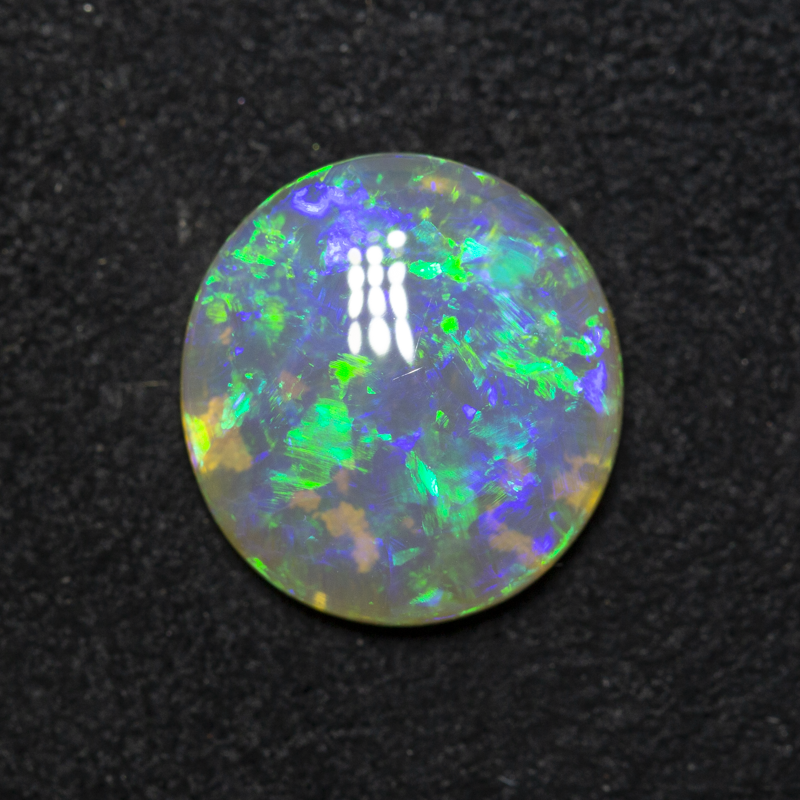 2.60 ct crystal opal 11.3x10.6x3.4mm