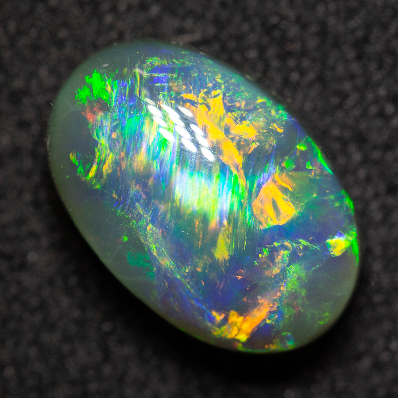 2.62 ct black opal 10.7x7.1x5.1mm