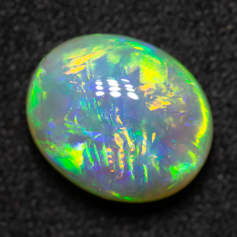 2.67 ct crystal opal 9.7x8x5.4mm