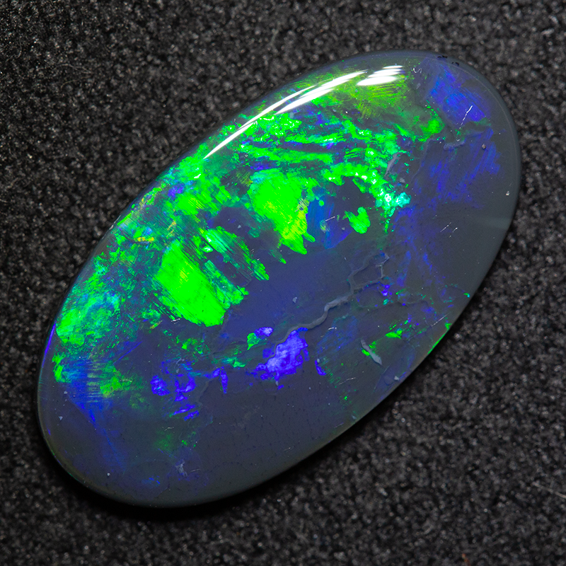 2.69ct black opal 17.4x9.6x2.3mm