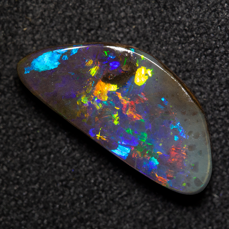 2.80 ct boulder opal 14.4x6.6x3.4mm