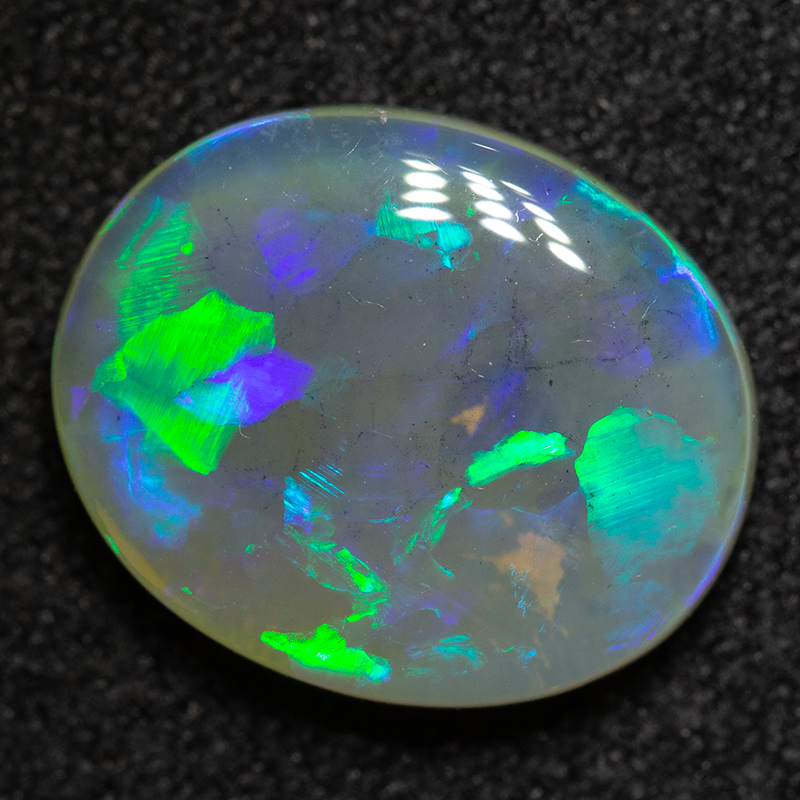 2.84 ct crystal opal 11.9x9.8x3.5mm