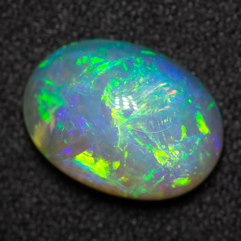 2.90 ct crystal opal 11.5x8.4x4.9mm