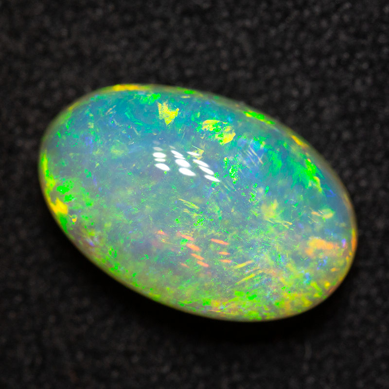 2.90 ct crystal opal 11.6x7.5x5.2mm