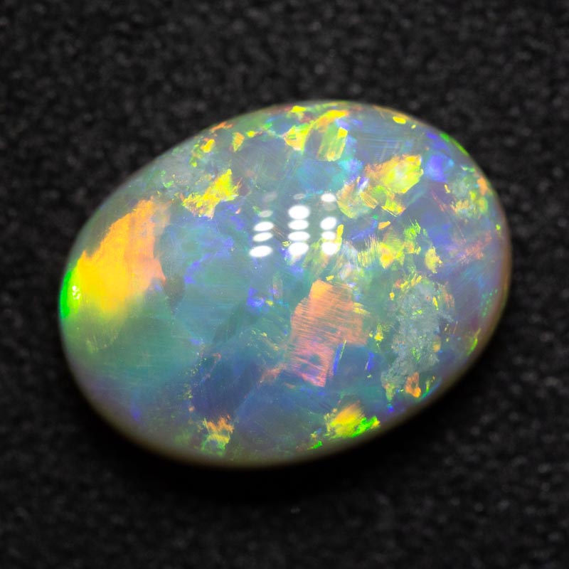 2.90 ct crystal opal 11x8x5 mm