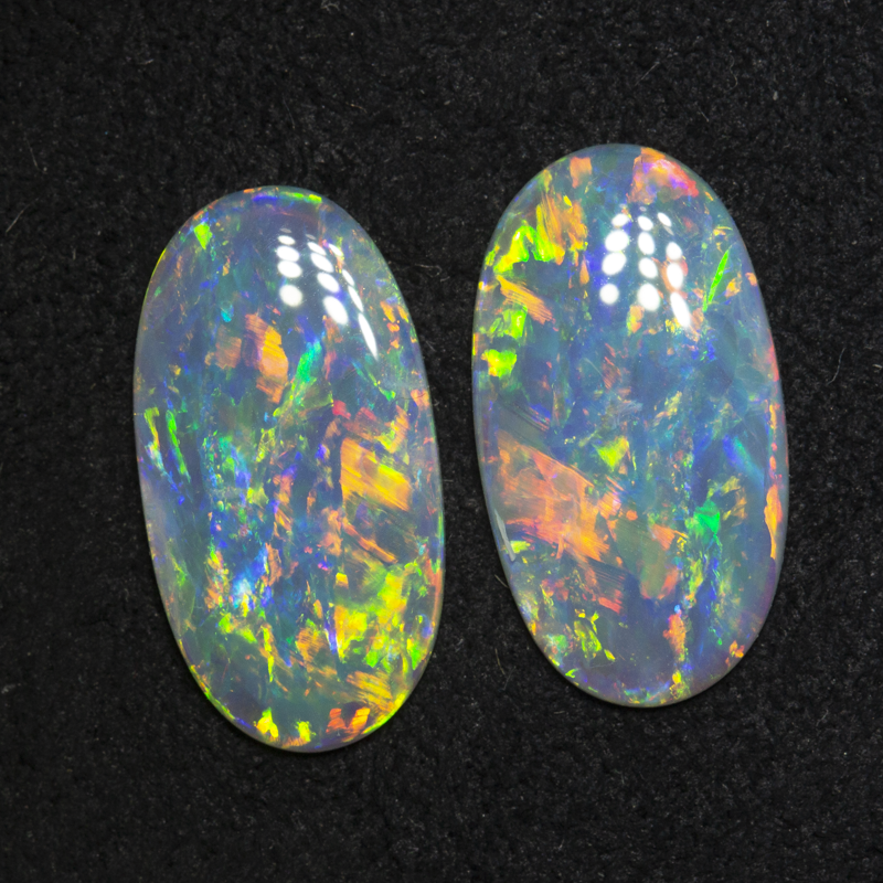 2.98 ct crystal opal pair 14.2x7.5x1.7mm