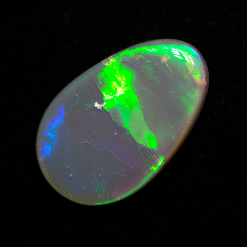 2.98 ct dark opal 14.4x9.2x3.5mm