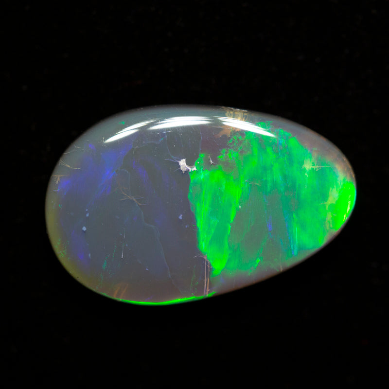 2.98 ct dark opal 14.4x9.2x3.5mm