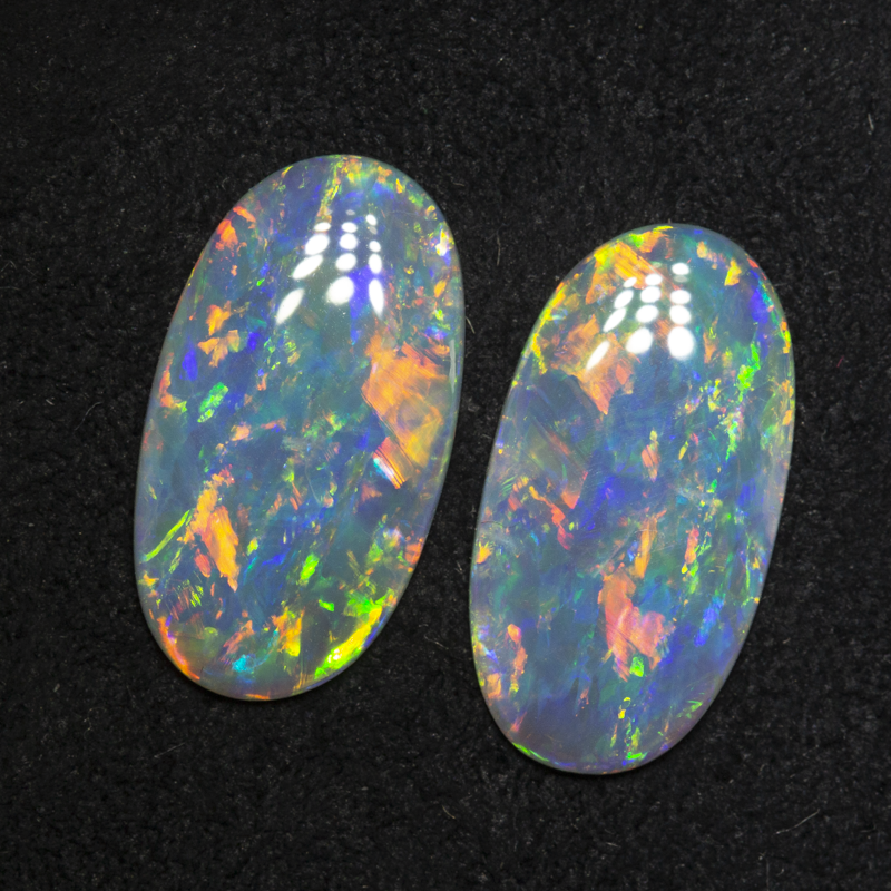 2.98 ct crystal opal pair 14.2x7.5x1.7mm